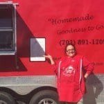 Kimi in front of Food truck-min